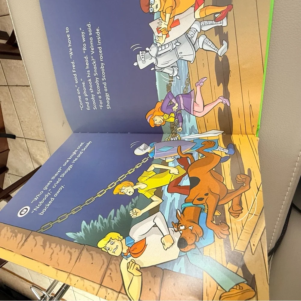 Scooby-Doo Shiny Spooky Knights LeapFrog Tag Book + Minecraft Kids Book Set